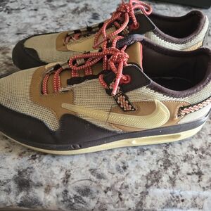 Nike Men's Multi-Color Sneakers